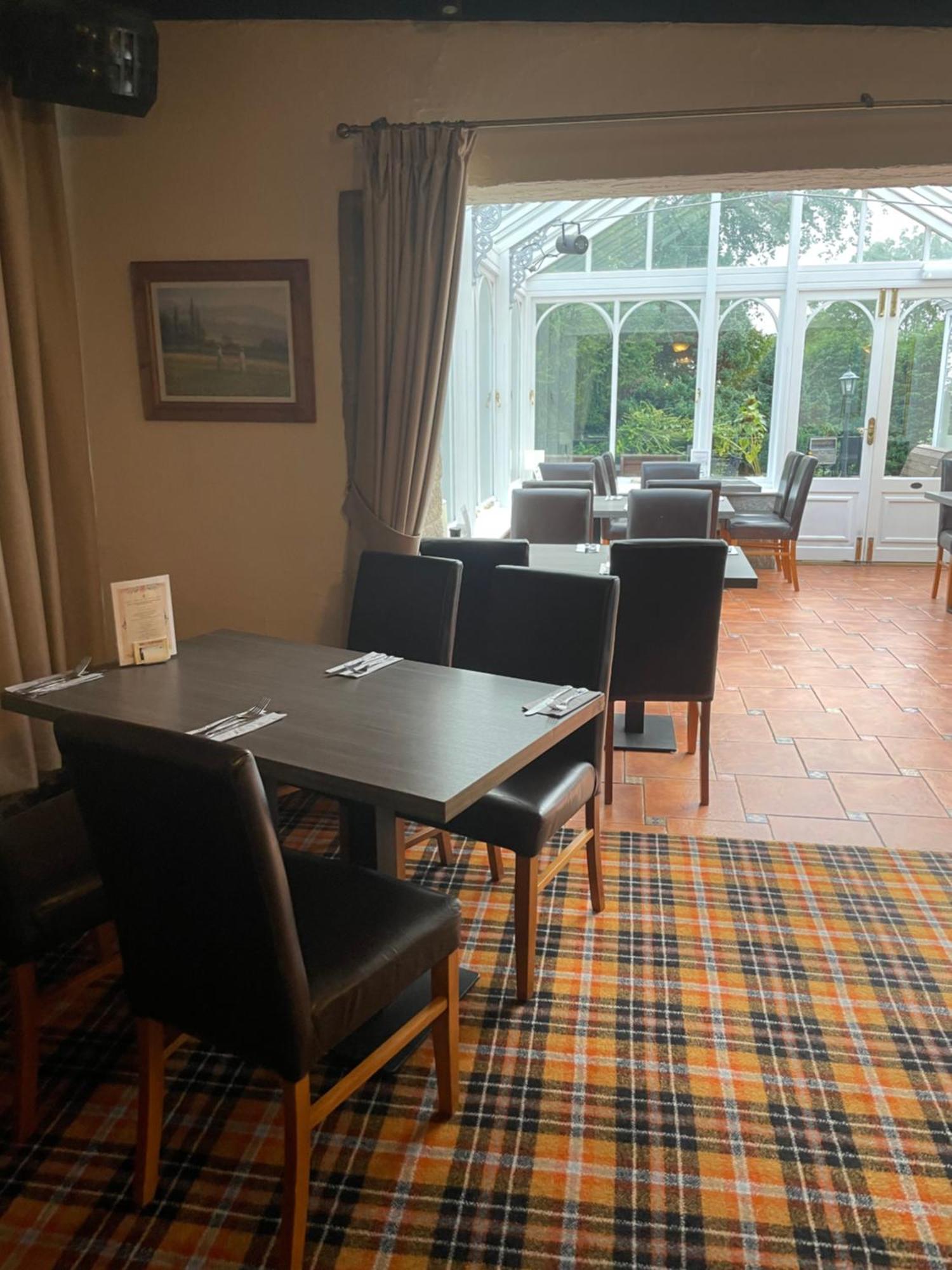 אשבורן The Dog & Partridge Country Inn מראה חיצוני תמונה